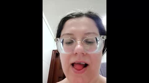 Marina online show from April 4, 10:06 pm