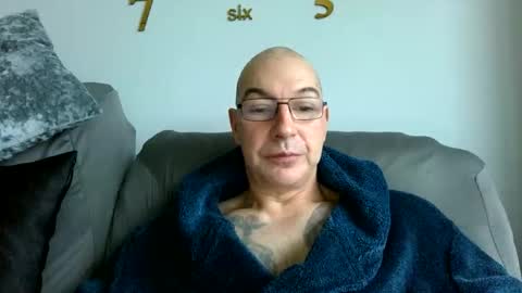 wechatistrokeurub online show from October 15, 8:15 am