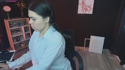 Wednesday  Birthday show   December 18 online show from February 23, 8:22 pm