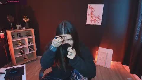 Wednesday  Birthday show   December 18 online show from November 23, 5:11 pm