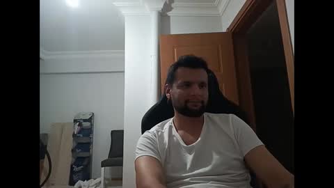 alp online show from April 3, 5:20 pm