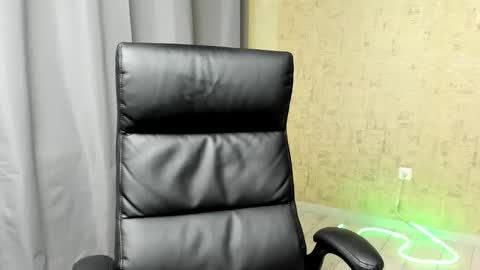 well_boy_ online show from January 15, 7:00 pm