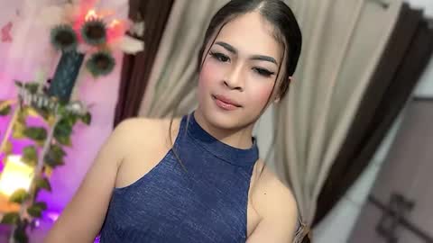 Hi Im LOVIE Please dont forget to follow and thumbs up me online show from February 13, 5:27 pm