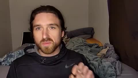 Snapshot of wellhereigo chatting on January 8, 7:24 pm Igo online show from January 8, 7:24 pm