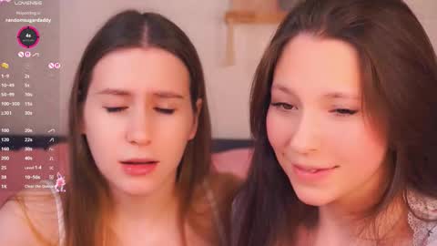 Nora online show from November 22, 8:40 pm