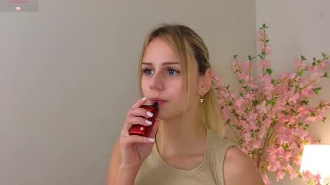 Im Wendy online show from March 5, 12:27 am