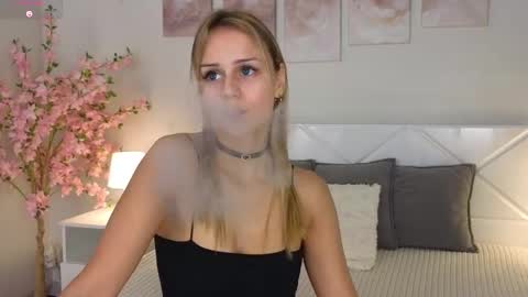 Im Wendy online show from February 22, 9:48 pm