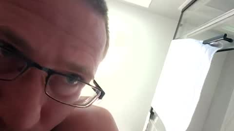 wenisstink81 online show from August 6, 5:22 pm