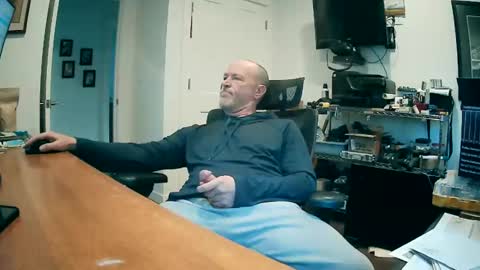 weseeyouwatching online show from February 12, 6:00 pm