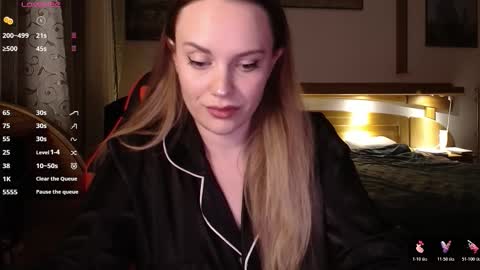 Lana online show from November 12, 9:39 pm