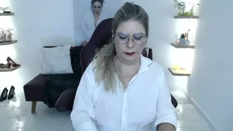 Diva online show from June 20, 1:34 am