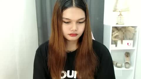 wet_velvet_xo online show from January 31, 10:29 pm