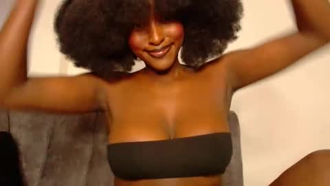 Macey online show from February 6, 12:04 pm