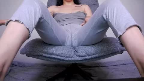 Beatrice Moan from LovenseWet from Tip MenuOpen for Private online show from May 10, 11:55 pm