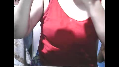 Snapshot of wethornypussy4u chatting on September 29, 12:09 am wethornypussy4u online show from September 29, 12:09 am