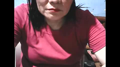Snapshot of wethornypussy4u chatting on October 12, 6:39 am wethornypussy4u online show from October 12, 6:39 am