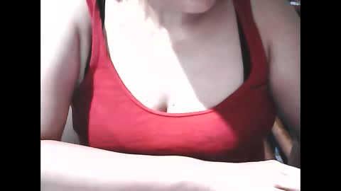 Snapshot of wethornypussy4u chatting on October 4, 4:38 pm wethornypussy4u online show from October 4, 4:38 pm