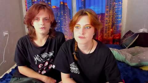 wettee_foxs online show from September 20, 12:41 pm