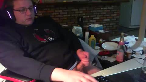 whateverdude555 online show from December 16, 3:57 am