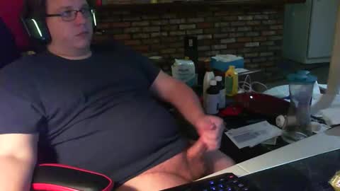 whateverdude555 online show from December 2, 1:59 am