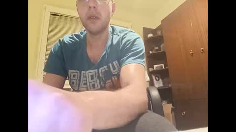 stoffy online show from February 1, 3:08 am