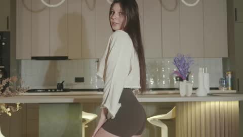 Naomi online show from November 20, 2:32 am