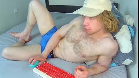 whitebars22 online show from June 1, 5:20 am