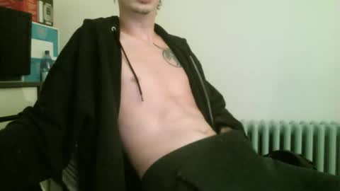 whiteboyslim21 online show from February 8, 12:14 am