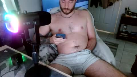 whitebubblebutt44 online show from August 8, 8:30 pm