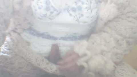 Snapshot of whitesweater chatting on February 11, 10:14 am whitesweater online show from February 11, 10:14 am