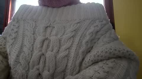 Snapshot of whitesweater chatting on January 28, 11:06 am whitesweater online show from January 28, 11:06 am