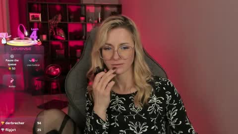 whitneypunnch online show from March 26, 3:17 pm