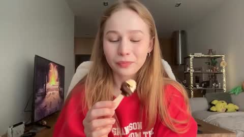 Alisa online show from September 26, 7:05 am