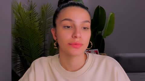 whoislulu online show from January 30, 3:33 am