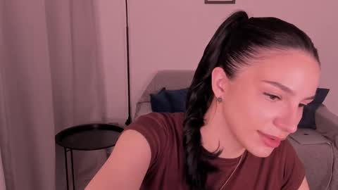 whoislulu online show from November 27, 4:25 pm