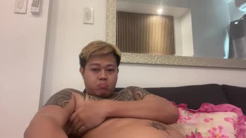 whoonyoekim1996 online show from March 2, 9:16 am