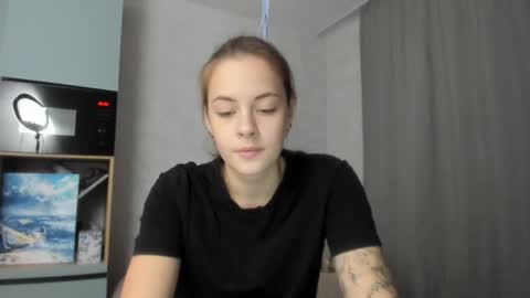 Veronica online show from October 16, 5:23 pm