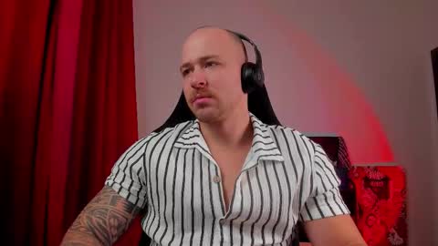 VI online show from December 14, 6:47 pm