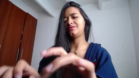 Ilauren online show from November 10, 2:31 pm