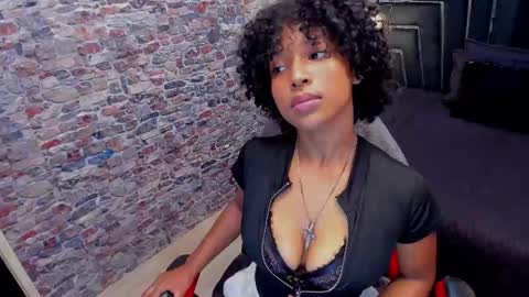 wild_firee_ online show from February 12, 7:06 pm