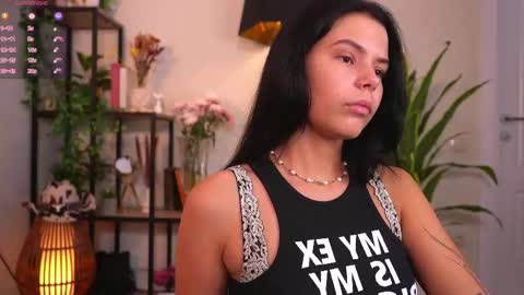 Mia online show from May 29, 4:10 am