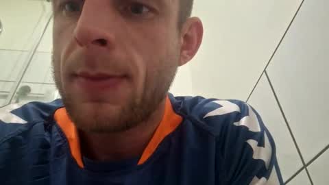 wildmike93 online show from February 22, 8:18 am