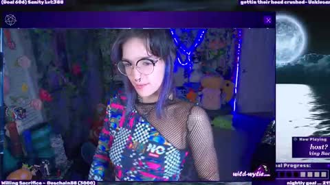 Snapshot of wildwylie chatting on September 12, 2:13 am Wylie Wanderlust online show from September 12, 2:13 am