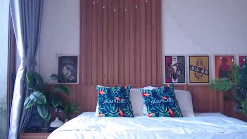 William online show from February 9, 8:40 am