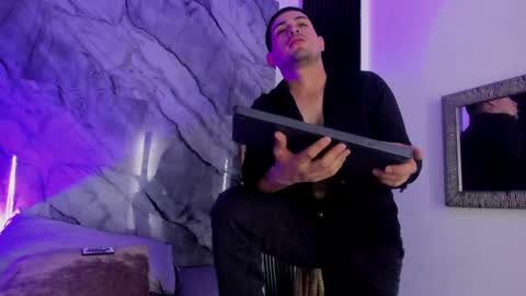 William Steel online show from September 20, 12:41 pm