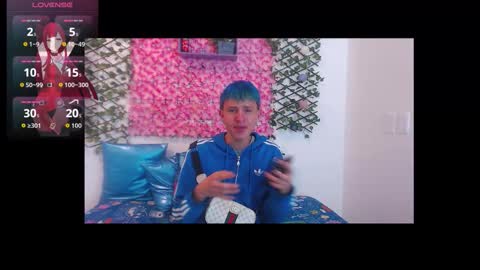 willians__ online show from September 23, 3:22 am