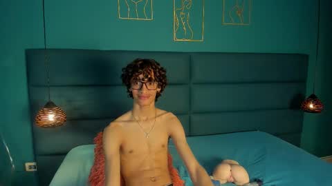 willturneer online show from March 27, 8:26 am