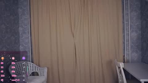 Snapshot of wiloneellett chatting on September 13, 5:37 pm My name is Mia online show from September 13, 5:37 pm