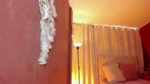 Wini Fer online show from March 4, 4:26 pm