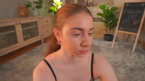 Lillian online show from May 21, 3:24 am